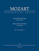 Mozart: 3 Divertimenti fuer Streichquartett oder Streichorchester - 3 Divertimenti fuer String Quartet