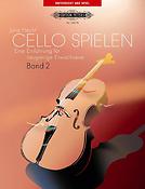 Julia Hecht: Cello Spielen 2